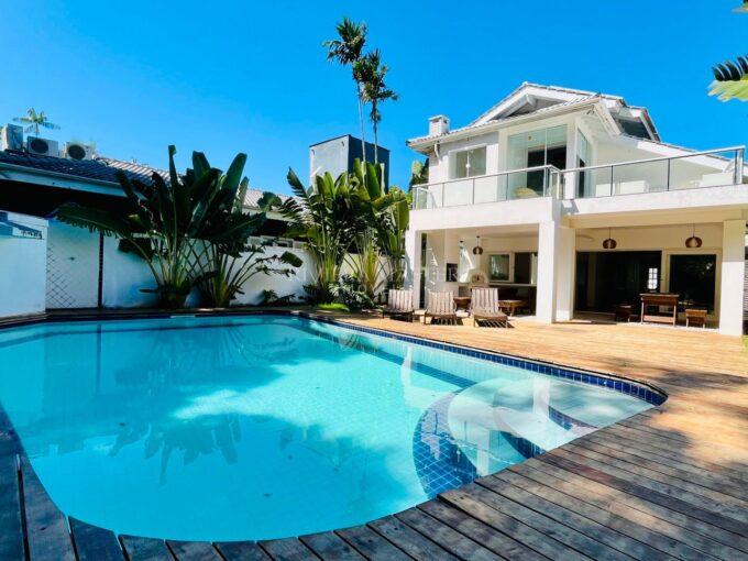 Casa Venda Riviera de São Lourenço - Imobiliária na Riviera - Imóveis a Venda na Riviera de São Lourenço - CA1837