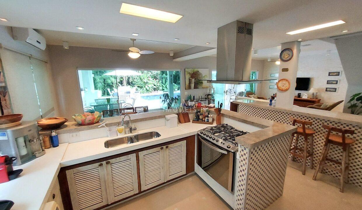 Casa Venda Riviera de São Lourenço - Imobiliária na Riviera - Imóveis a Venda na Riviera de São Lourenço - CA1301